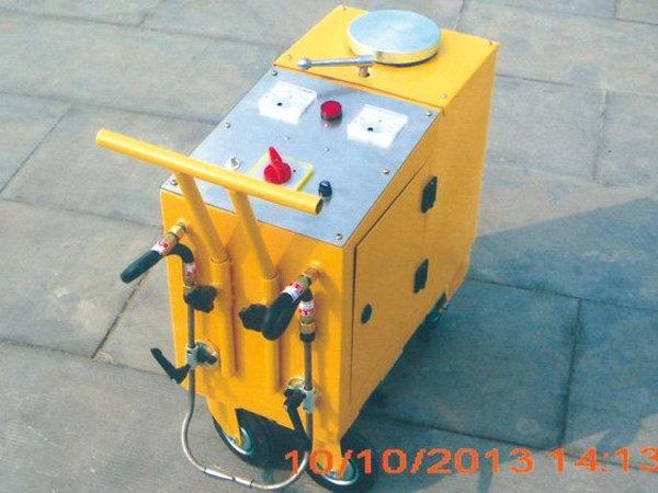 DZTG-10型手推電動(dòng)鋼軌涂油車