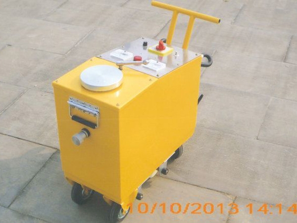 DZTG-10型手推電動(dòng)鋼軌涂油車