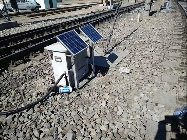 RSTY-50/60型太陽(yáng)能自動(dòng)涂油器